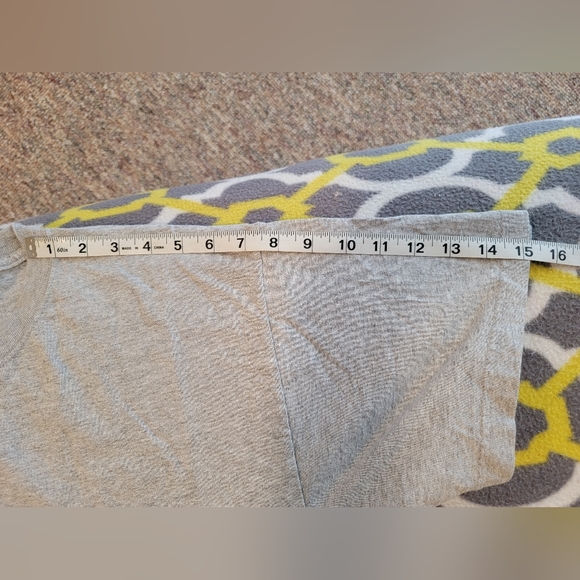 CHAMPION Large Tee - Picture 4 of 6